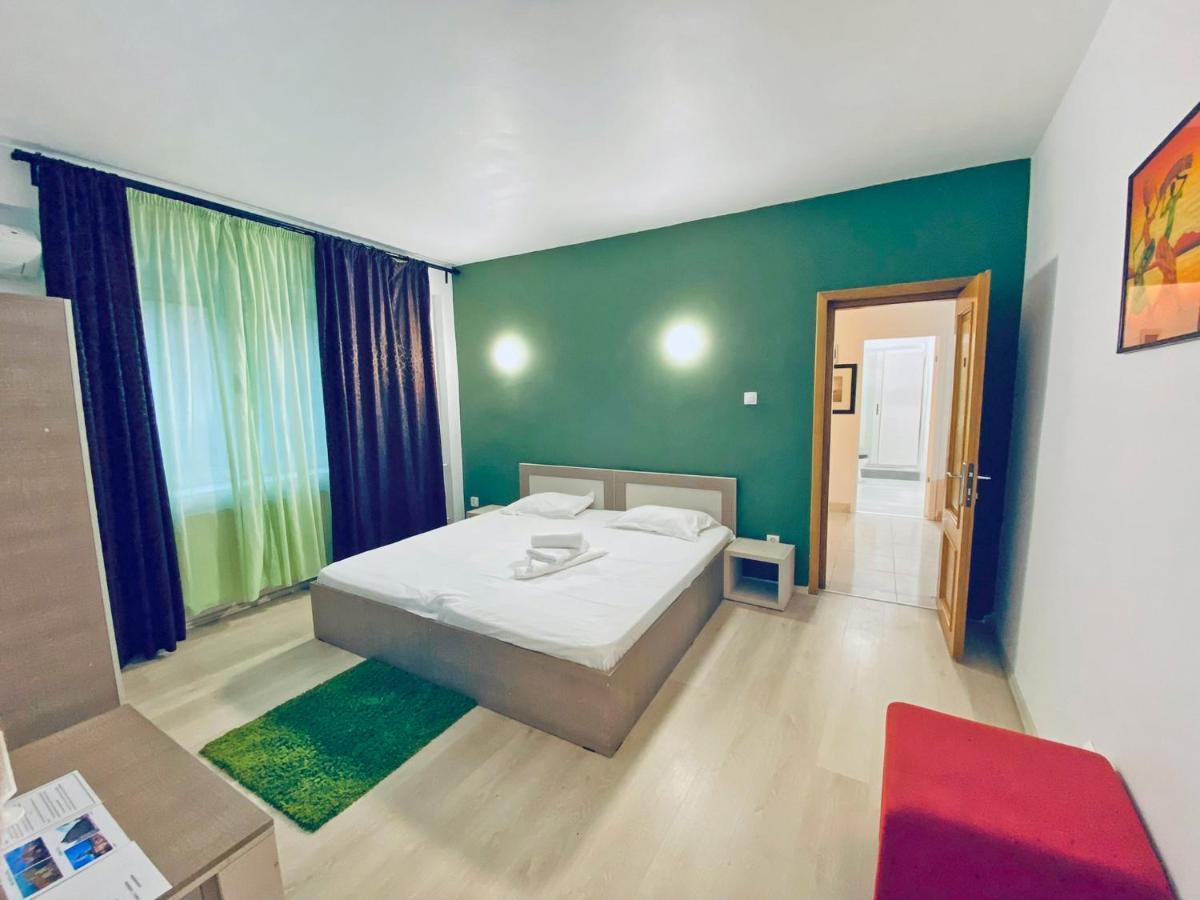 The Lincoln Suites - Central Shabbat Friendly Apartments Bucarest Esterno foto