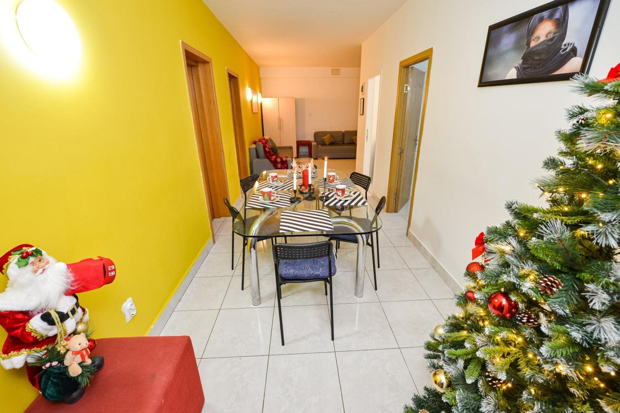 The Lincoln Suites - Central Shabbat Friendly Apartments Bucarest Esterno foto