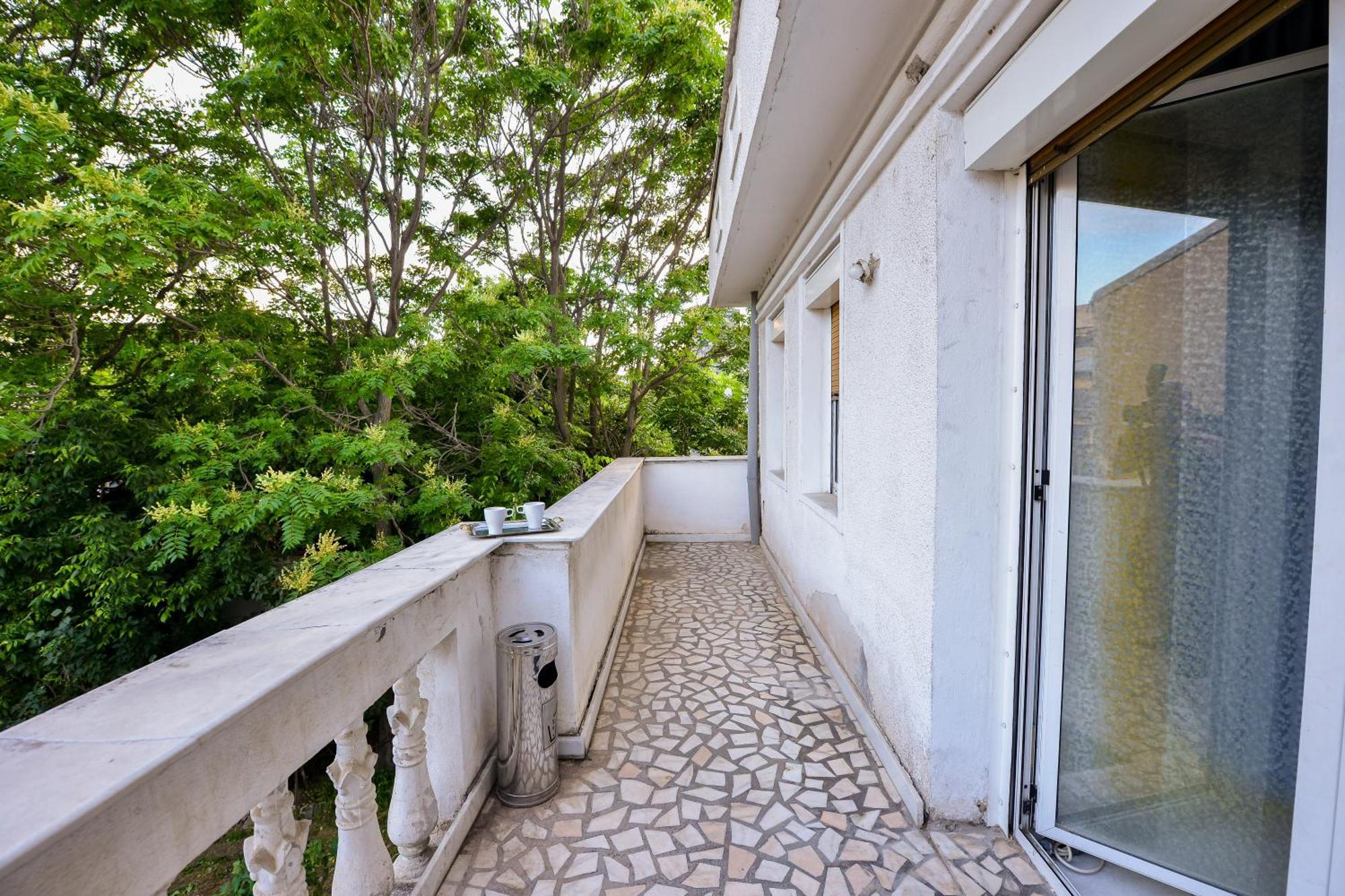 The Lincoln Suites - Central Shabbat Friendly Apartments Bucarest Esterno foto