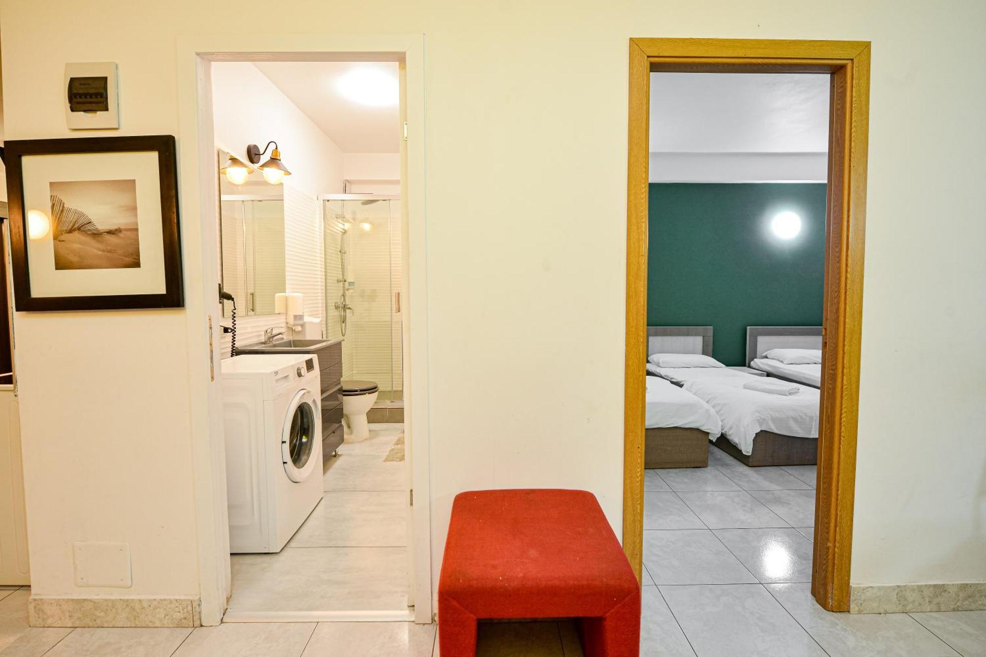 The Lincoln Suites - Central Shabbat Friendly Apartments Bucarest Esterno foto
