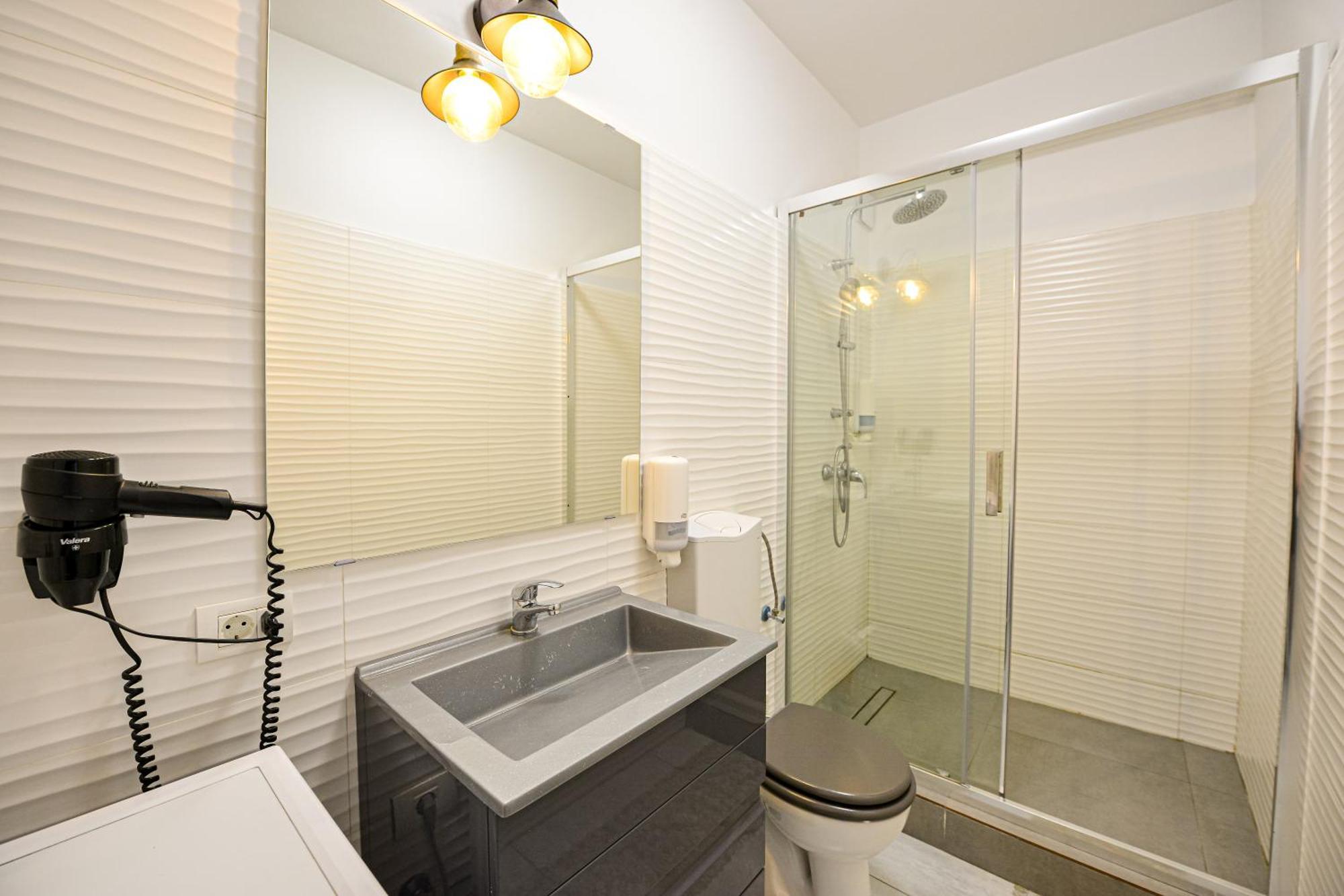 The Lincoln Suites - Central Shabbat Friendly Apartments Bucarest Esterno foto