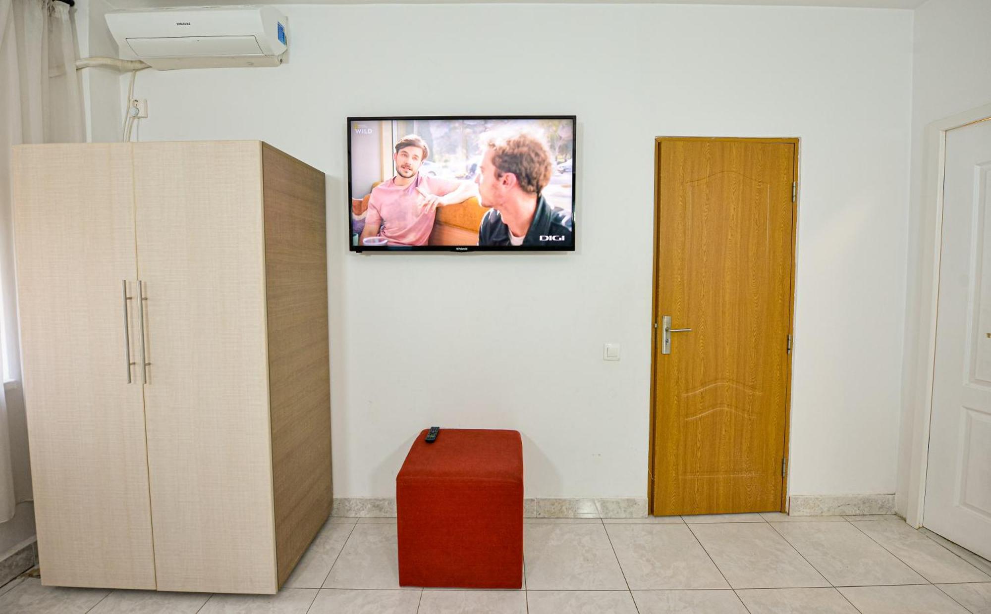 The Lincoln Suites - Central Shabbat Friendly Apartments Bucarest Esterno foto