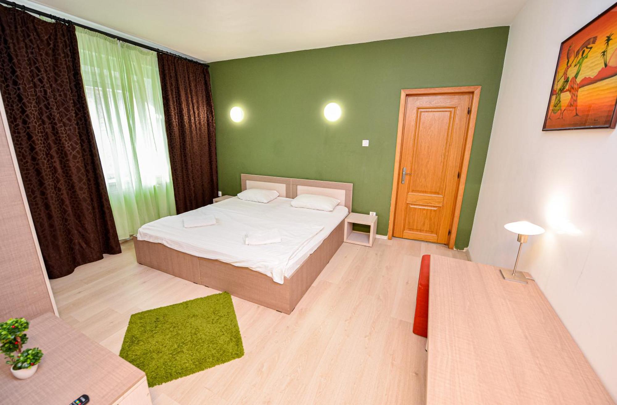The Lincoln Suites - Central Shabbat Friendly Apartments Bucarest Esterno foto